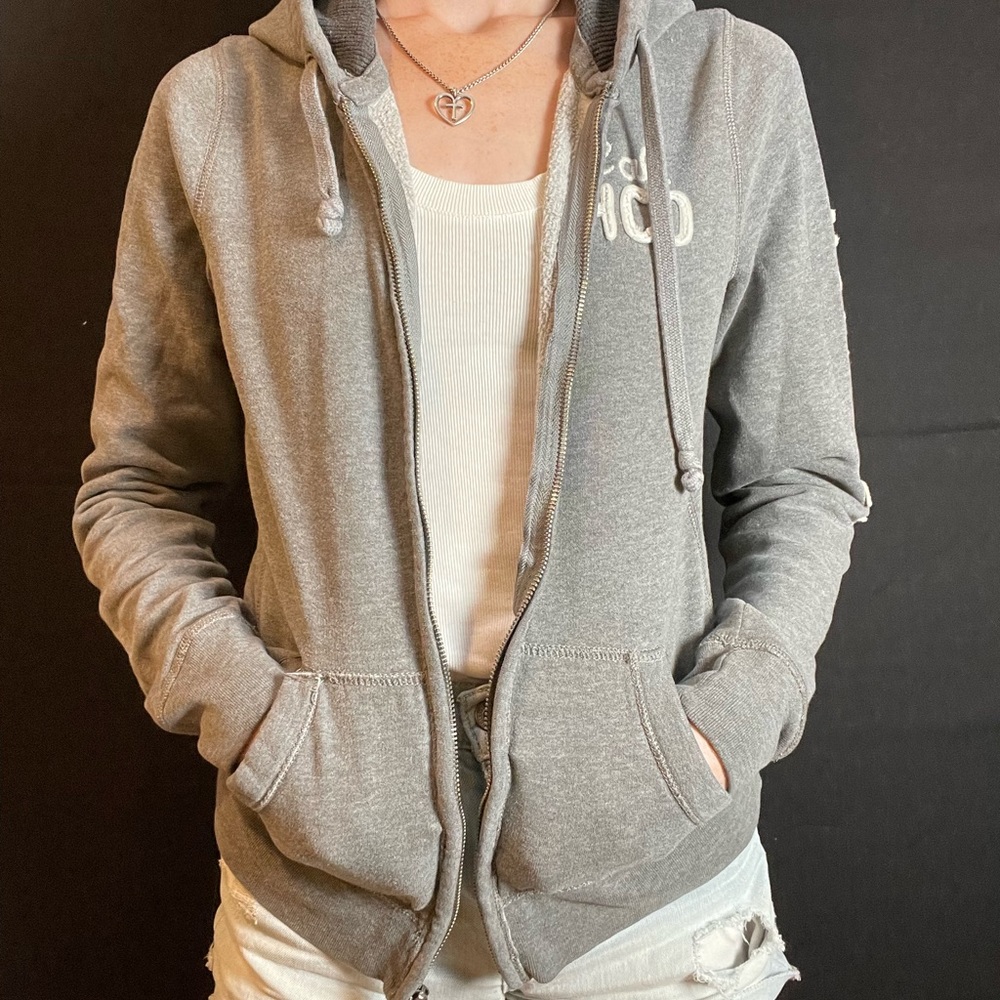 Hollister zip up